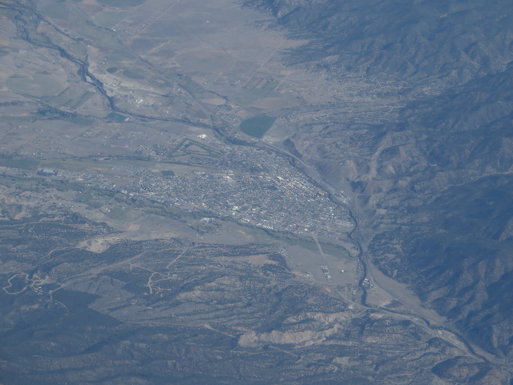 Decoding Retail Momentum in Denver: Economic Indicators and Investment Flows Explained